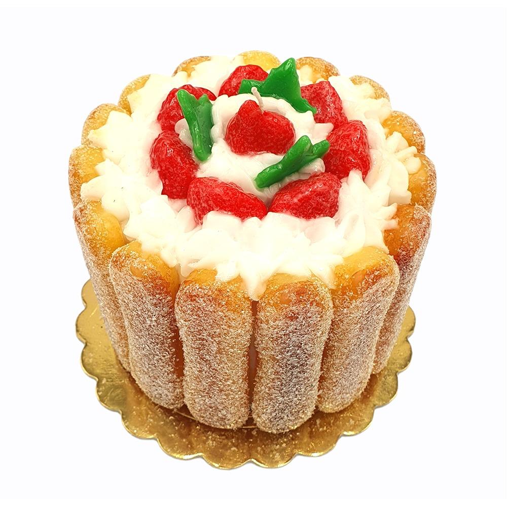 Strawberry Charlotte Cake Candle
